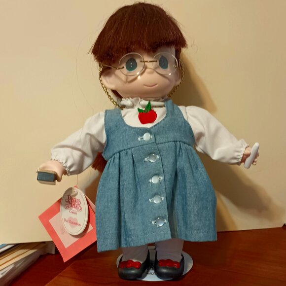 Precious Moments Teacher Doll First Edition #1414, Original Stand, with All Tags - Picture 1 of 9